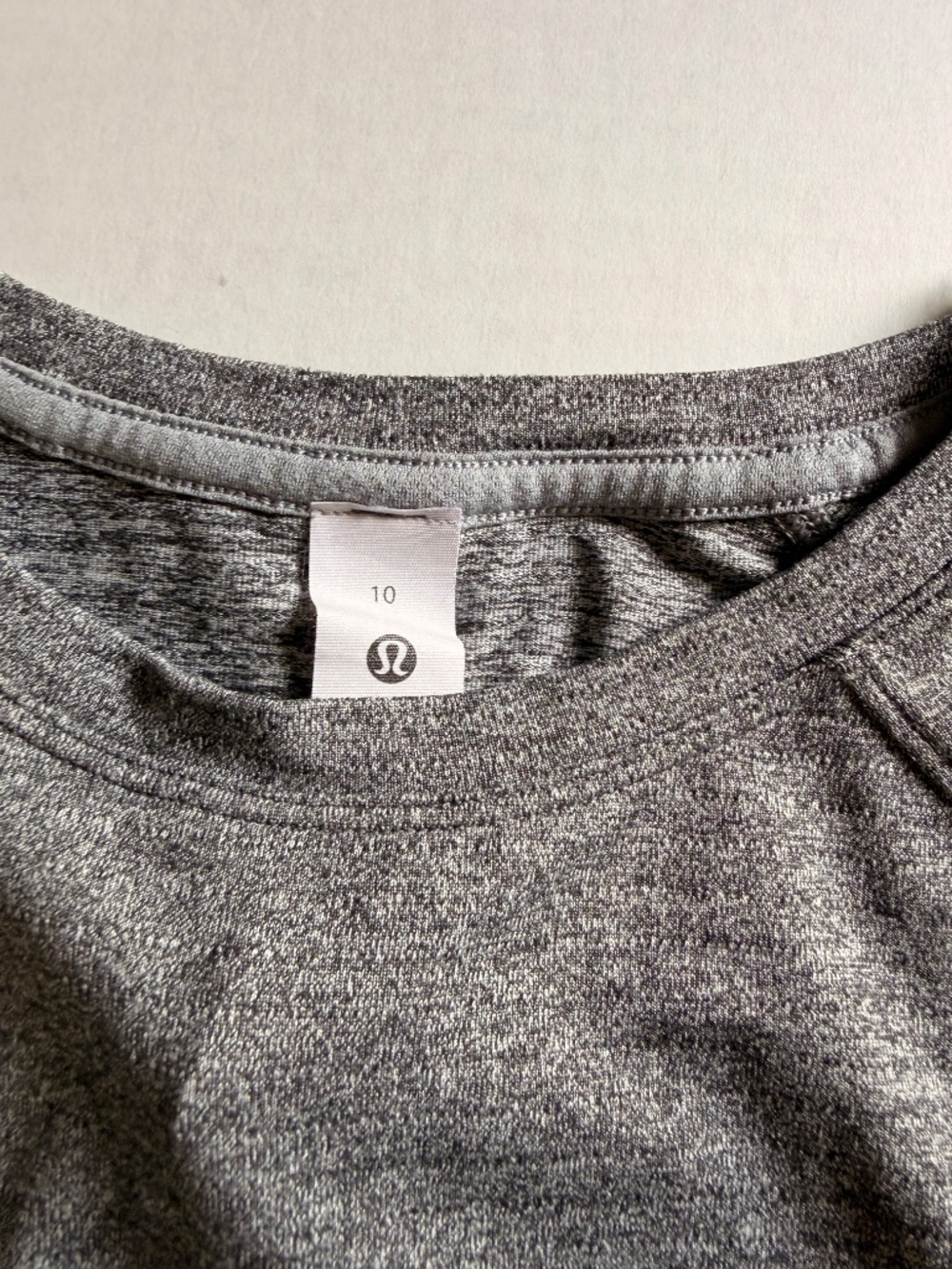 Lululemon License to Train Classic-Fit Long-Sleeve Shirt Heathered Black - Picture 3 of 5